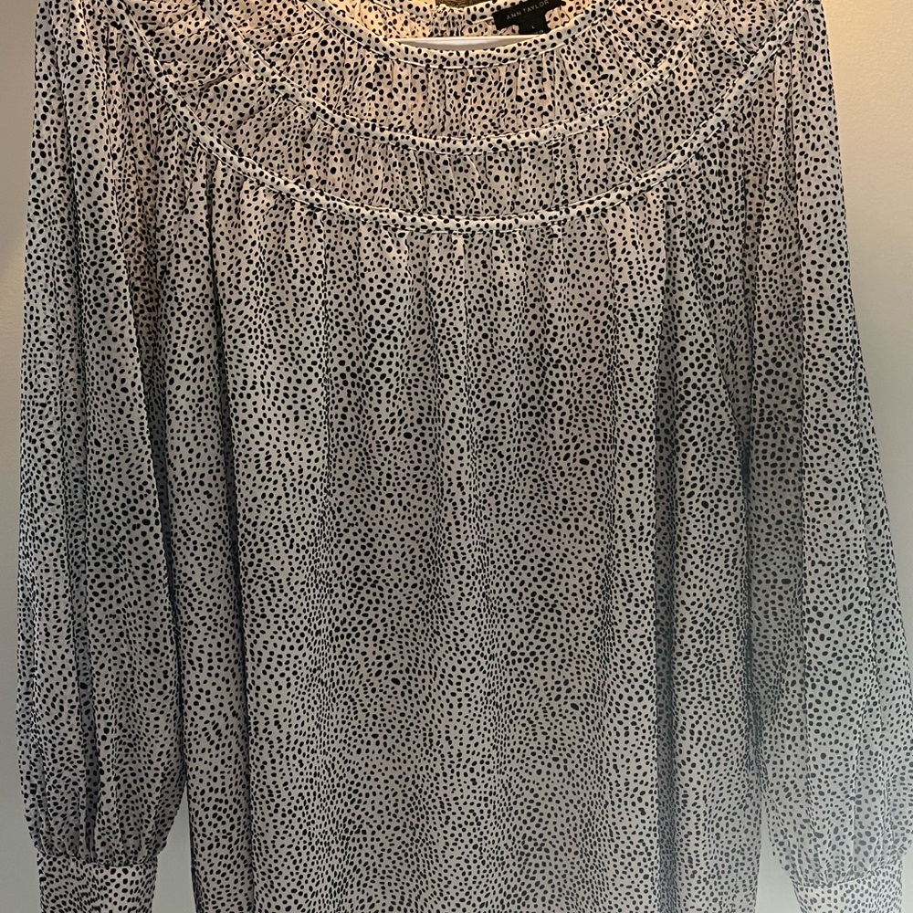 Elegant Black and White Women's Top